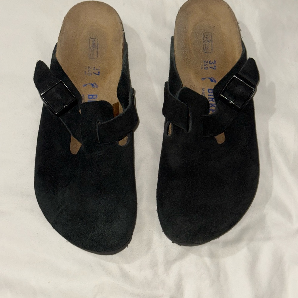 Birkenstock Black Suede Clog - Picture 5 of 5